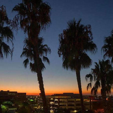 Courtyard By Marriott Cypress Anaheim / Orange County Hotel Eksteriør billede